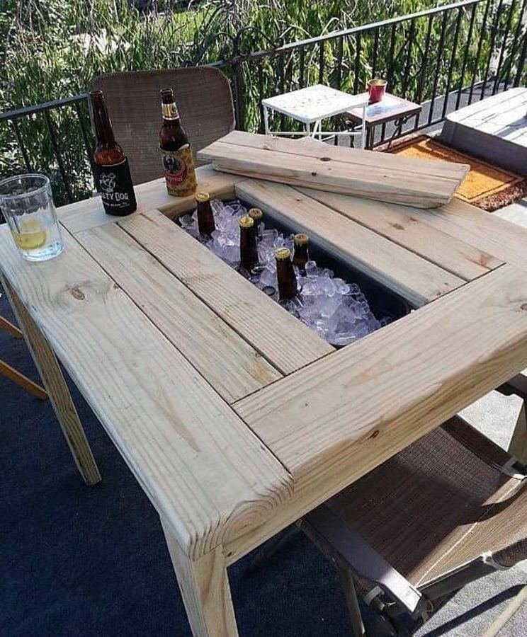 Patio cooler table